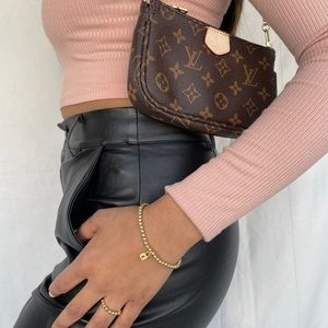 Meet your Posher, Anisha